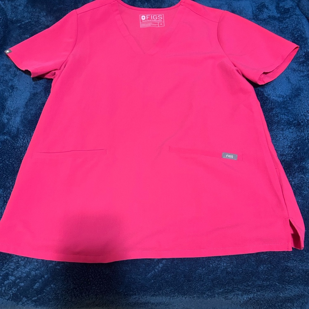 Figs Medium Bright Pink Two Pocket Scrub Top
